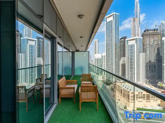 Burj View 2BHK • Downtown • Infinity Pool