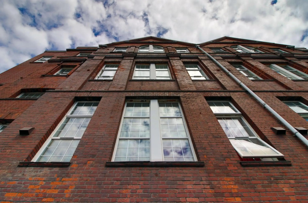 St Thomas Loft Views, SA1, by Stay South Wales - Sleeps 4 - Free WiFi & Parking