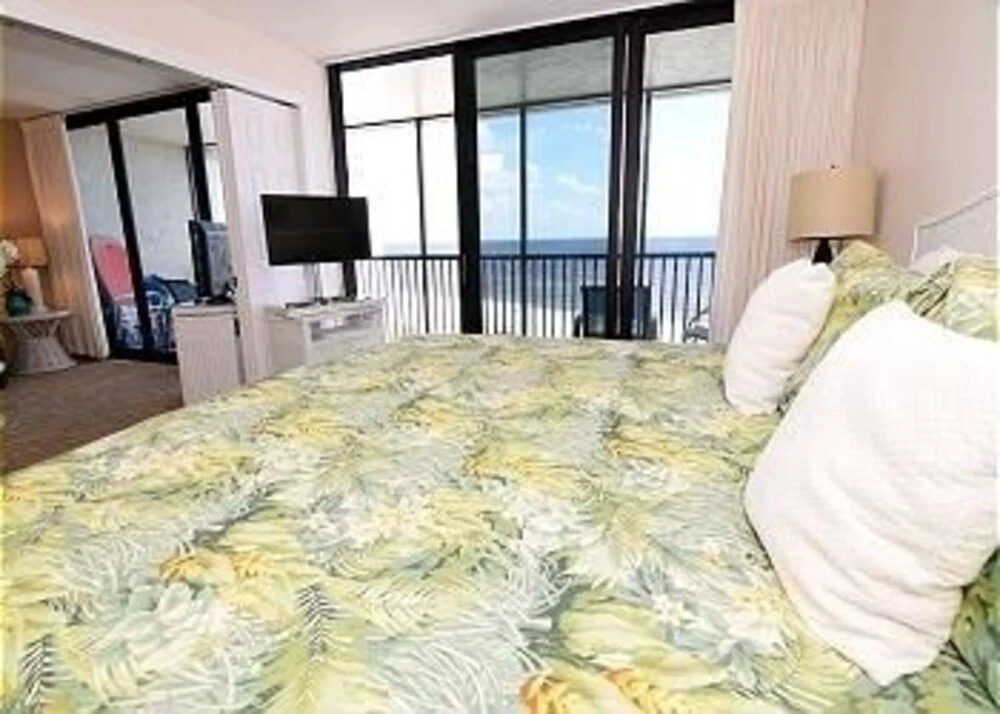 Sundial A406 - One Bedroom, Direct Beachfront! Condo