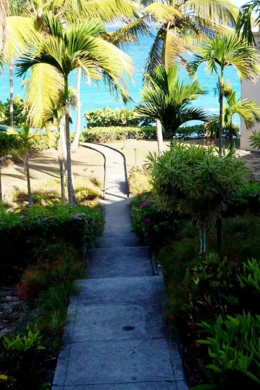 Studio in Le Gosier, with Wonderful Sea View, Furnished Terrace And Wifi - 10 M From the Beach