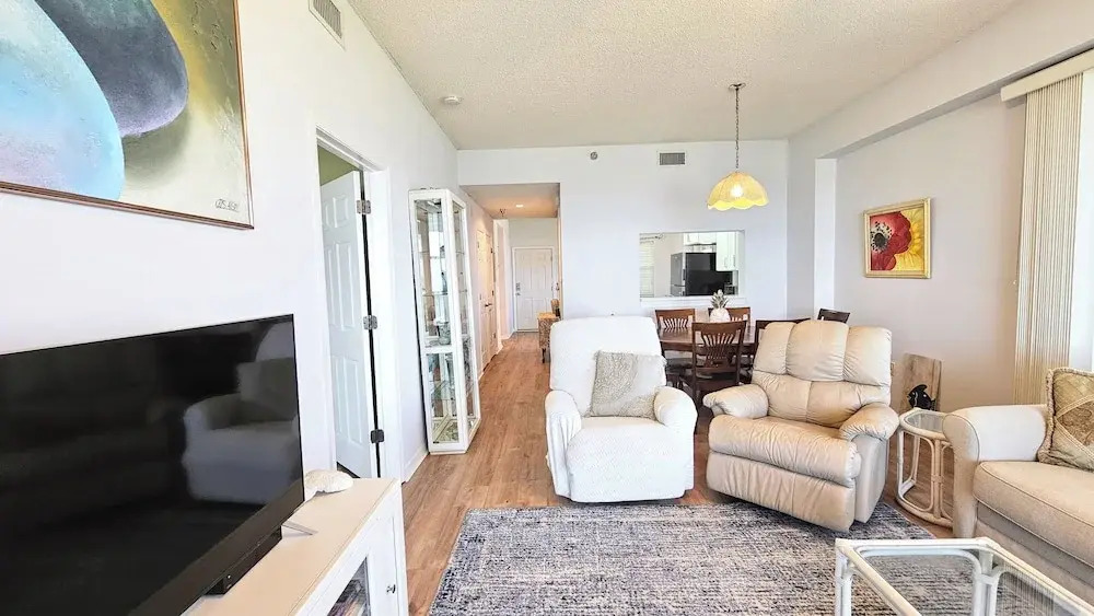 Surfclub Retreat 6th Floor Penthouse Corner! Wraparound Balcony! Ocean Views!