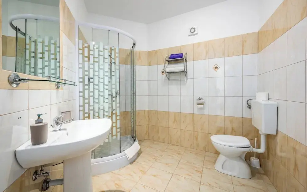 Pleasant Apartment With Pool, Sauna, Hot Tub