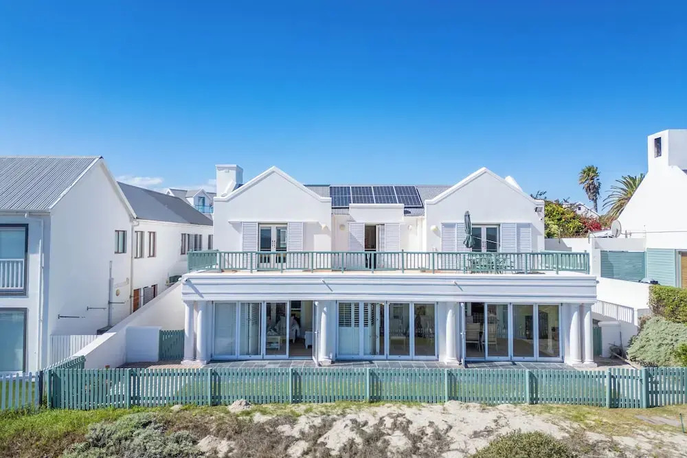 Charming Langebaan Holiday Home With Panoramic Views