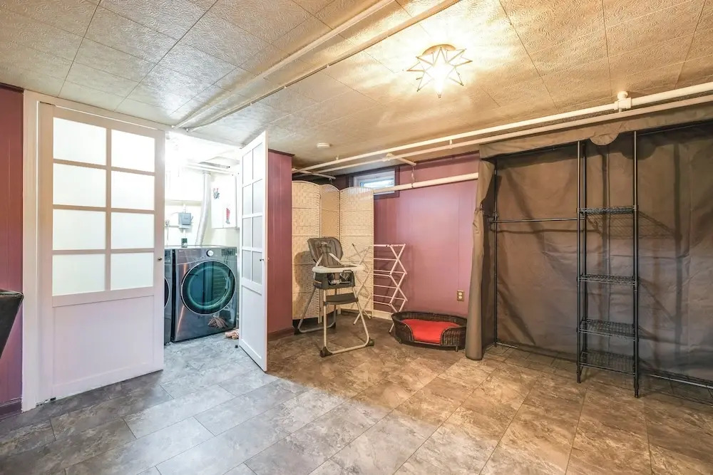 Movie Theater! Family Home, 5 Mi to Dtwn Roanoke