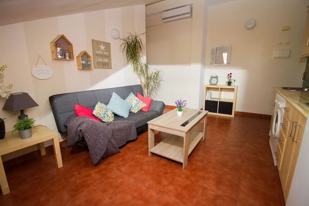 Cosy 1 bedroom Pepote