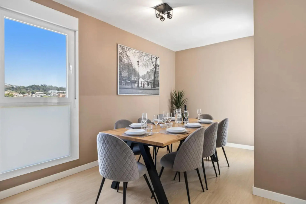 Luxury new apartment - private parking- Estepona