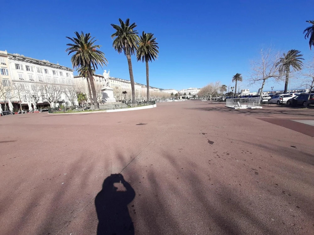 Apartment With 2 Bedrooms in Bastia, With Shared Pool, Furnished Terrace and Wifi