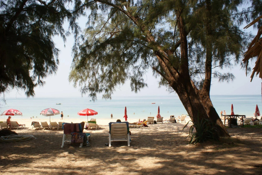 Lanta Palm Beach Resort , Beach Bungalow - Koh Lanta