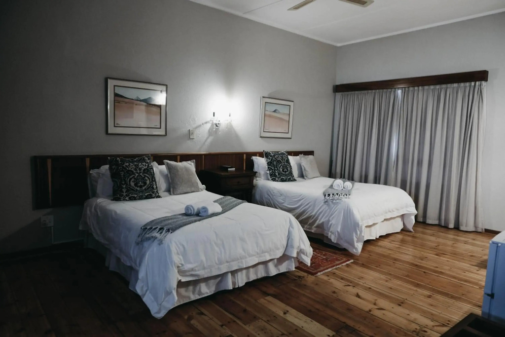 Karoo Country Inn
