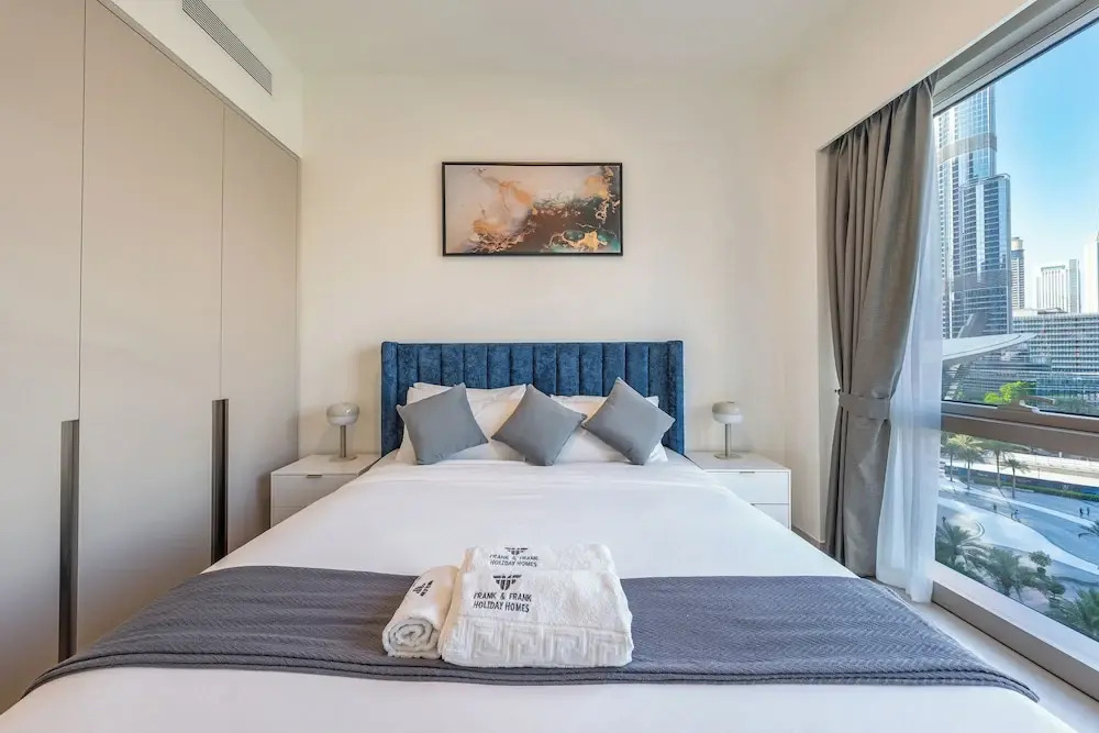 Luxury Stay with Burj views