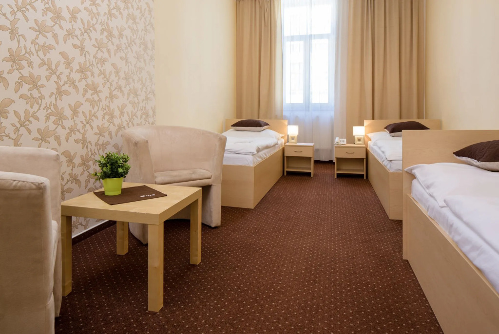 Hotel Cyro