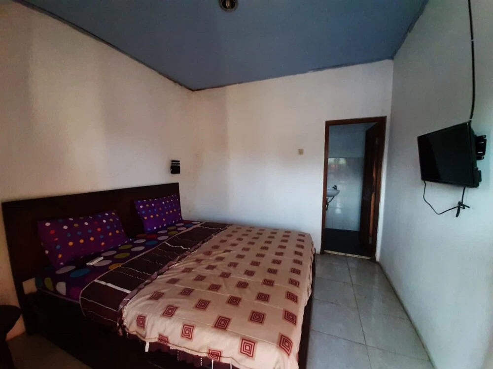 Oyo 2074 Joglo Homestay