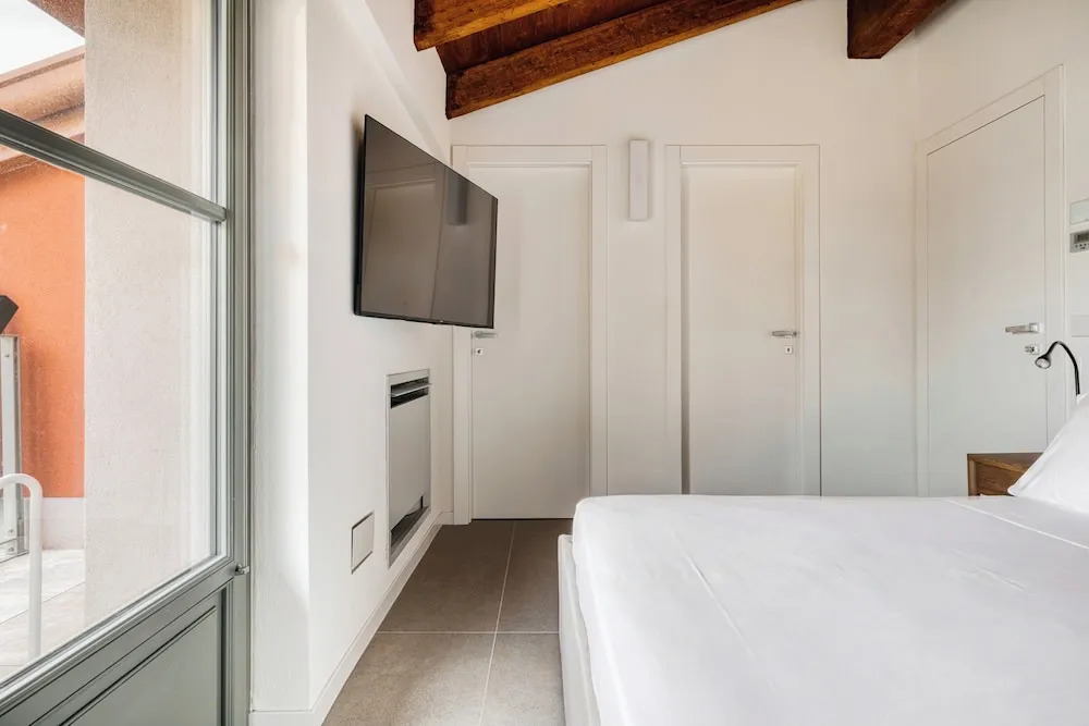 Luxury 5BR Retreat near Navigli
