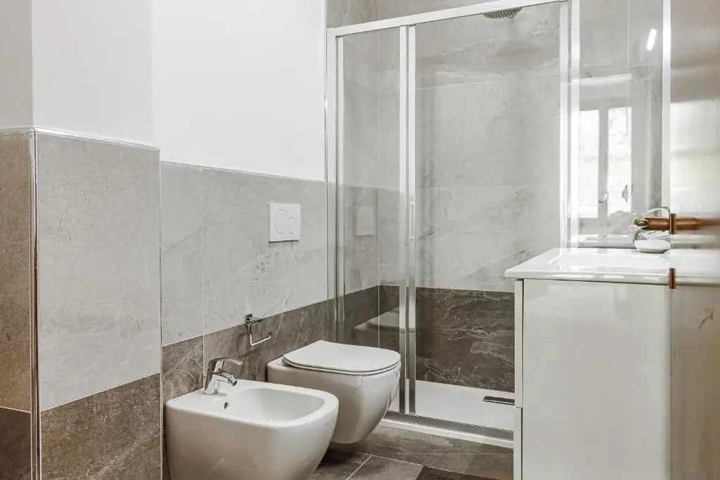 Stunning view lakeside apartment - Larihome A11