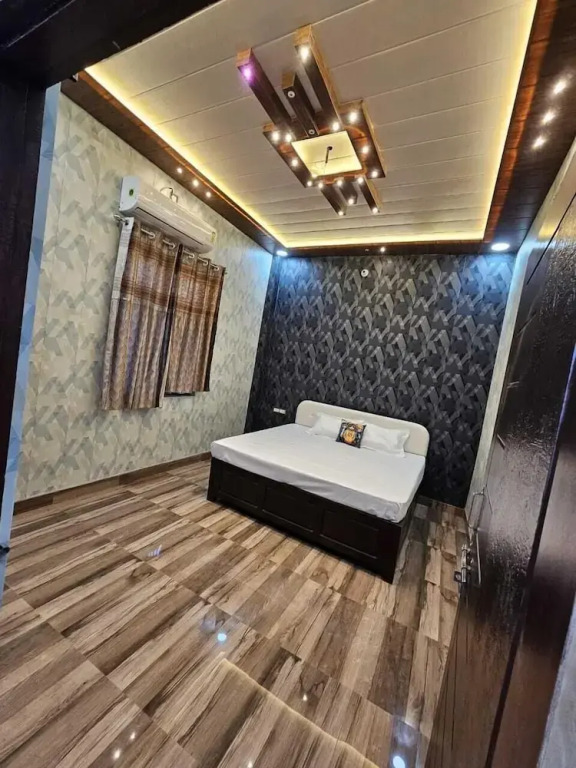 Vinayak Guest House