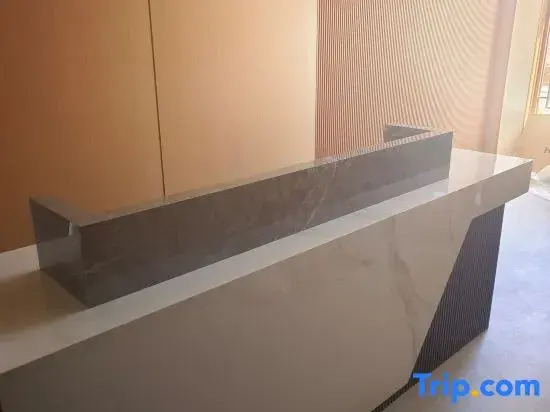Xinyi Hotel