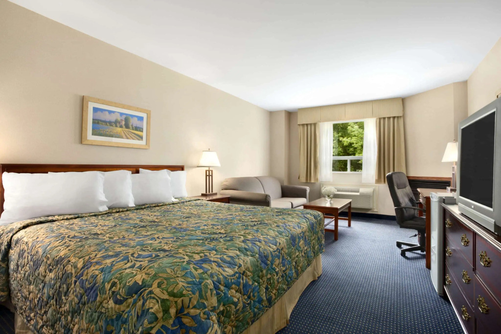 Travelodge by Wyndham Trenton