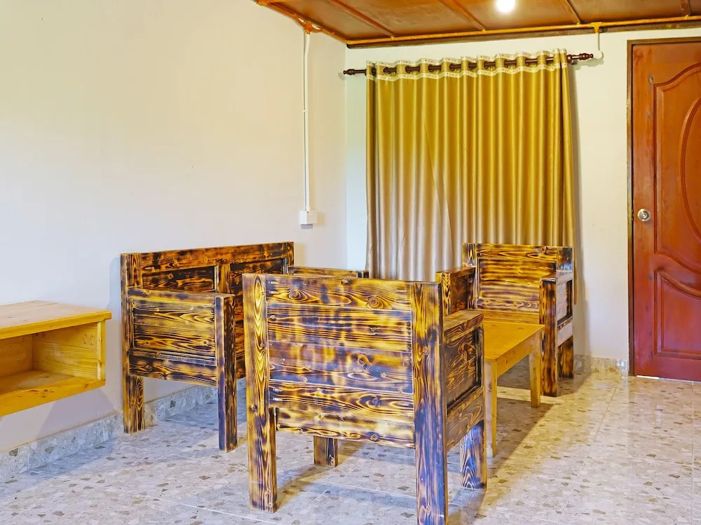 Capital O 90557 Dedsaan Beach Village