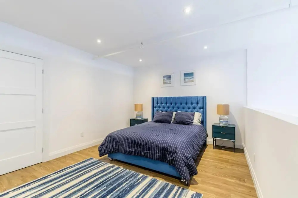 2BR 2 Storey Loft Free Parking Gym 6