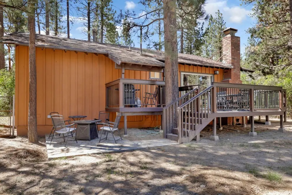 Cuddle Bear's Cabin #2075 by Big Bear Vacations
