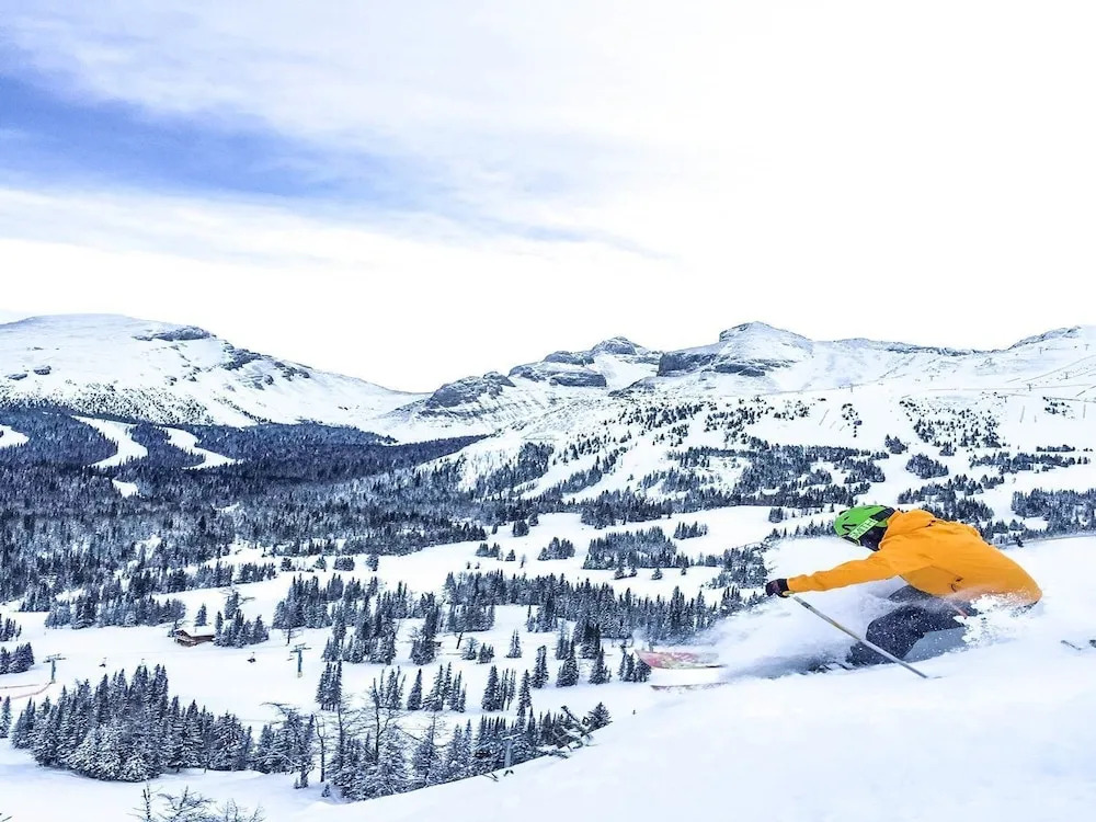 Sunshine Mountain Lodge