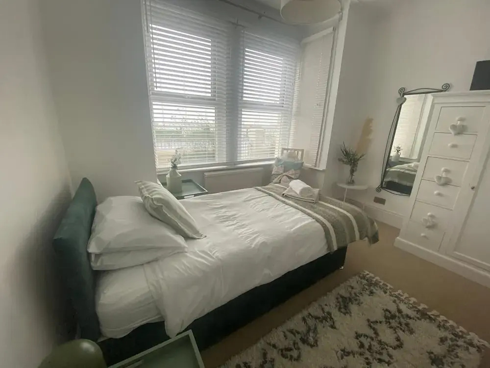 Seaview 2 Bedroom House Sleeps 4 - Pets Ok -wifi