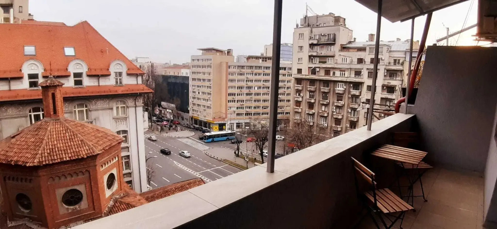 Sunny 3BR Midtown Flat - Amazing View Balcony