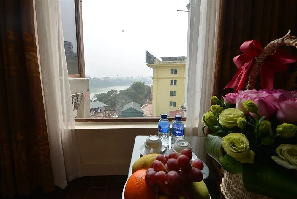 Hanoi Silver Moon Lakeview Hotel