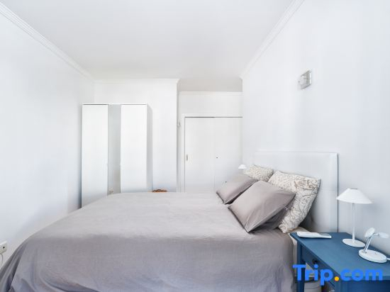 BnB Homes Stylish Apartments 50 m away from the Ocean & Lush Nature