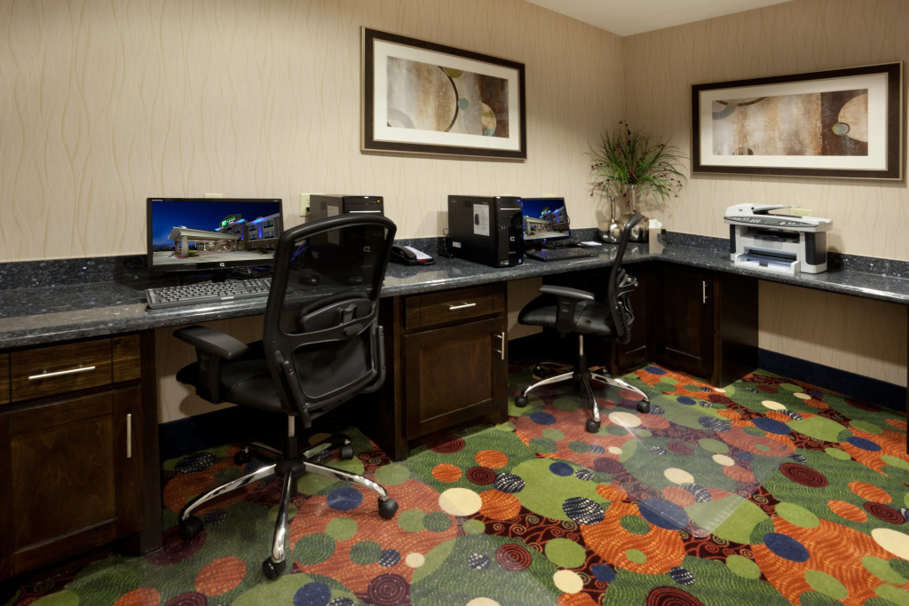 Holiday Inn Express Hotel & Suites Houston NW Beltway 8-West Road by IHG