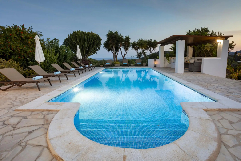 Villa Near Ibiza Town-San Antonio Sleeps 14