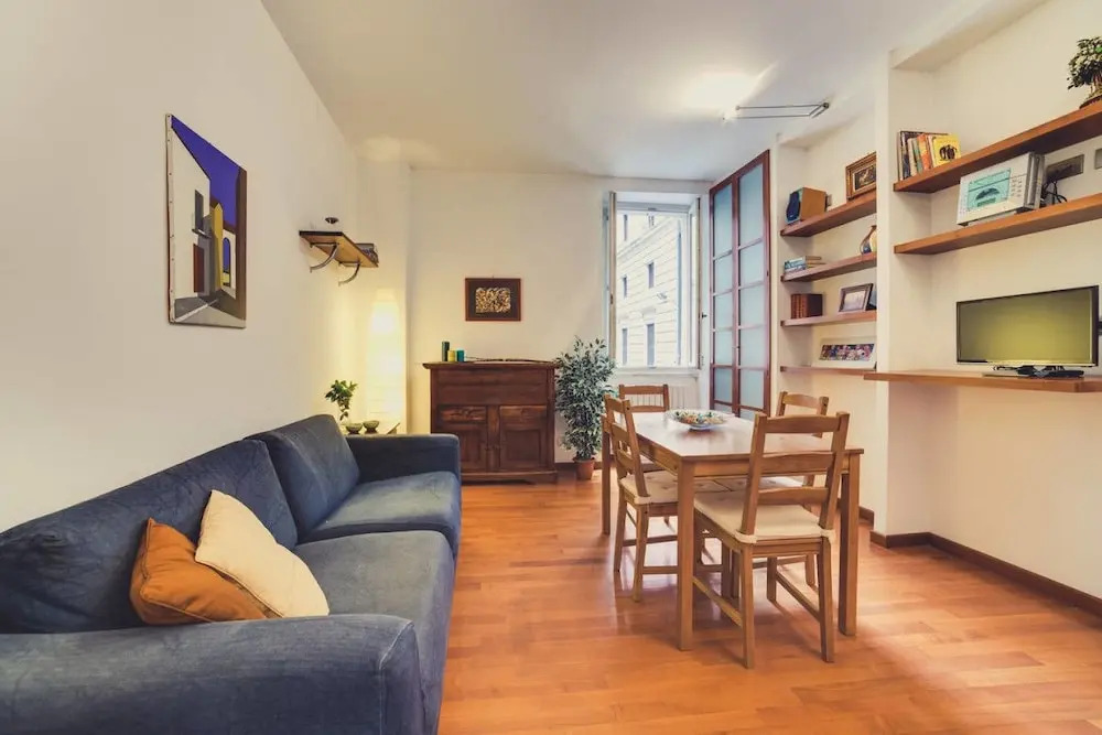 Elegant and Quiet Flat in City Center