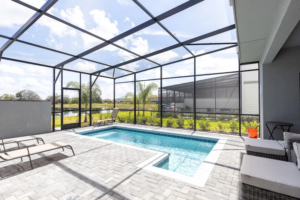 7155oml-solterra Resort 5 Bedroom Townhouse by RedAwning