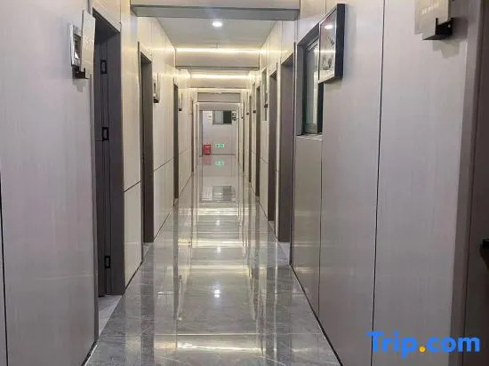 Yunxi Light Luxury Hotel