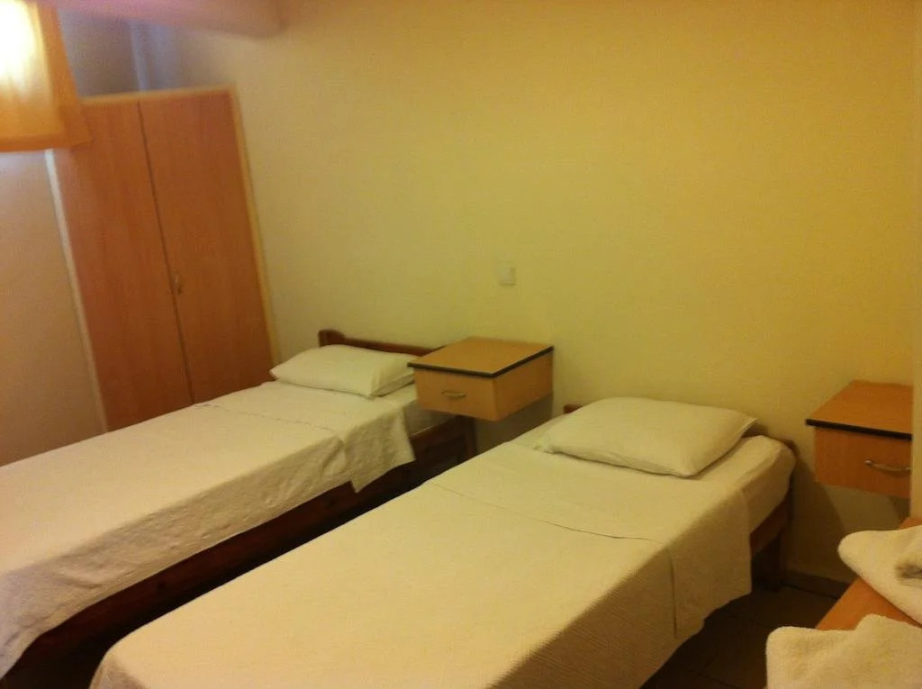 Kardesler Otel