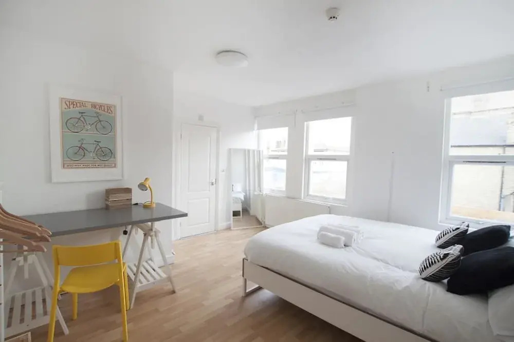 Wimbledon South by Allo Housing