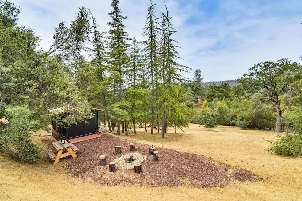 Yosemite Wellbeing Retreat on 5 Acres w/ Mtn Views