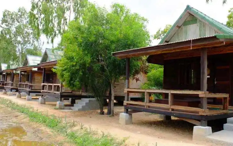 Baanya Suanpu Bungalow