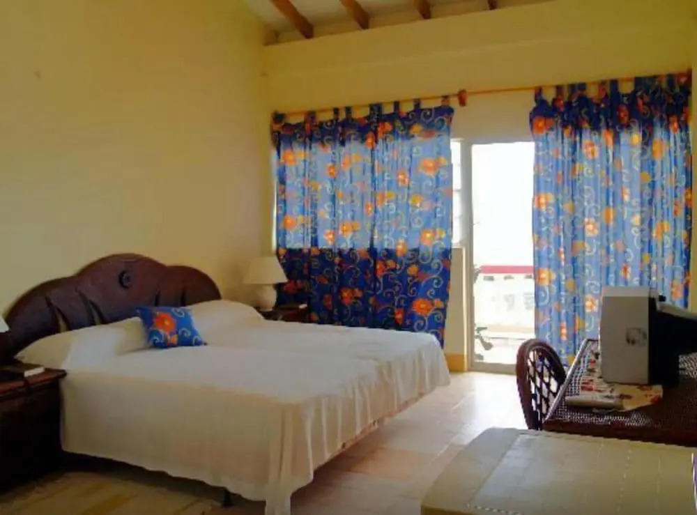 Kings Landing Hotel