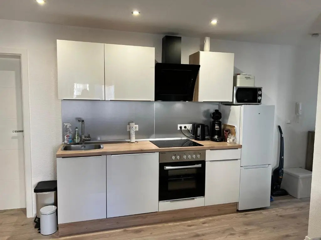 Exklusive Moderne 2 Zi. Wohnung in Ruhiger Lage