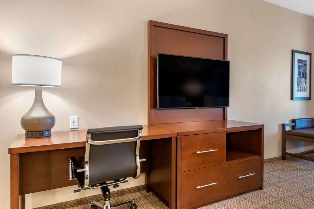 Comfort Suites Camp Hill-Harrisburg West