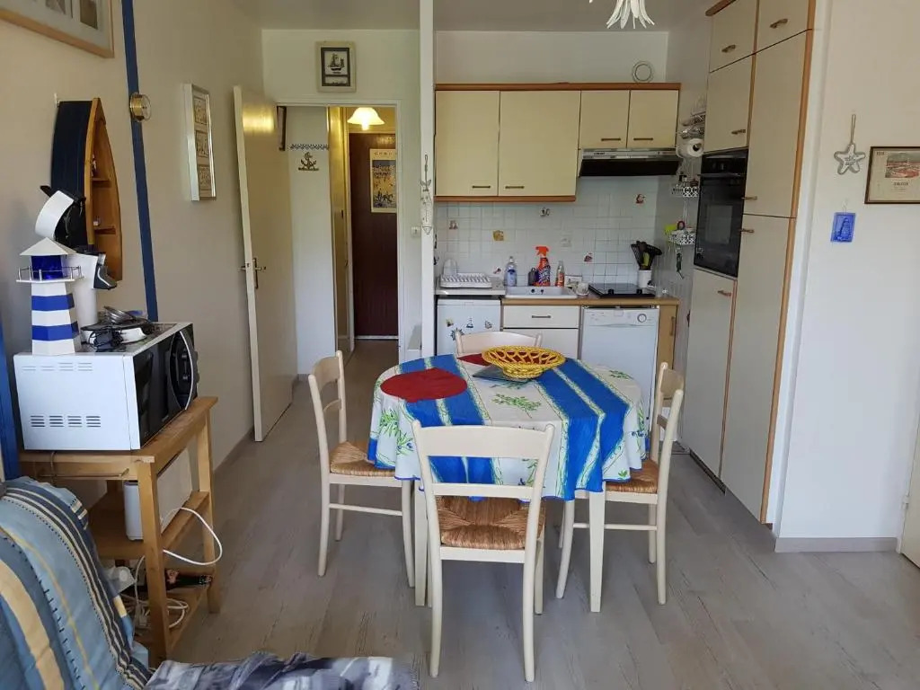 Appartement Cabourg, 2 pièces, 4 personnes - FR-1-487-157