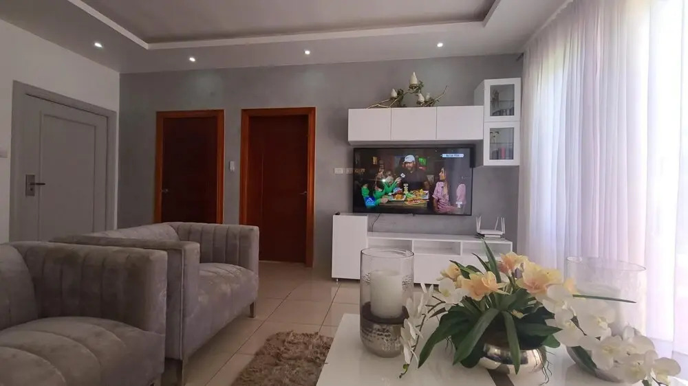 Stylish Secluded Property Just a Short Drive From the Beach