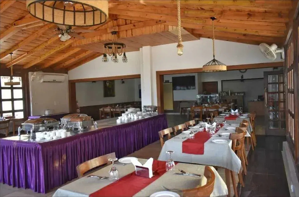 Misty Oaks Resorts