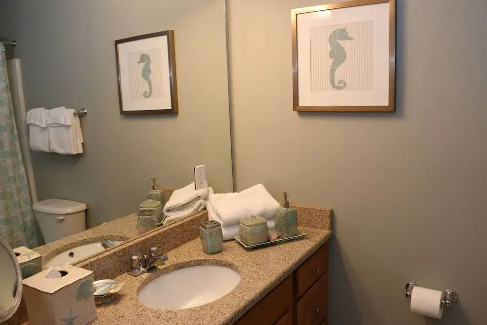 Navy Cove 2113 - 2 Br Condo