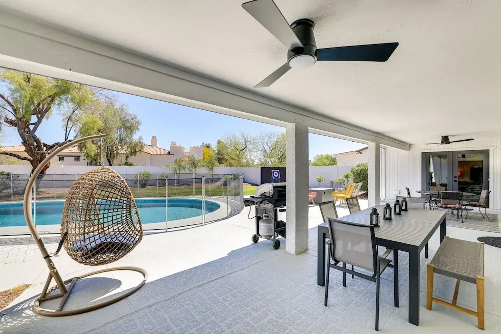 Fire Pit, Grill: Mtn-view Home in Paradise Valley