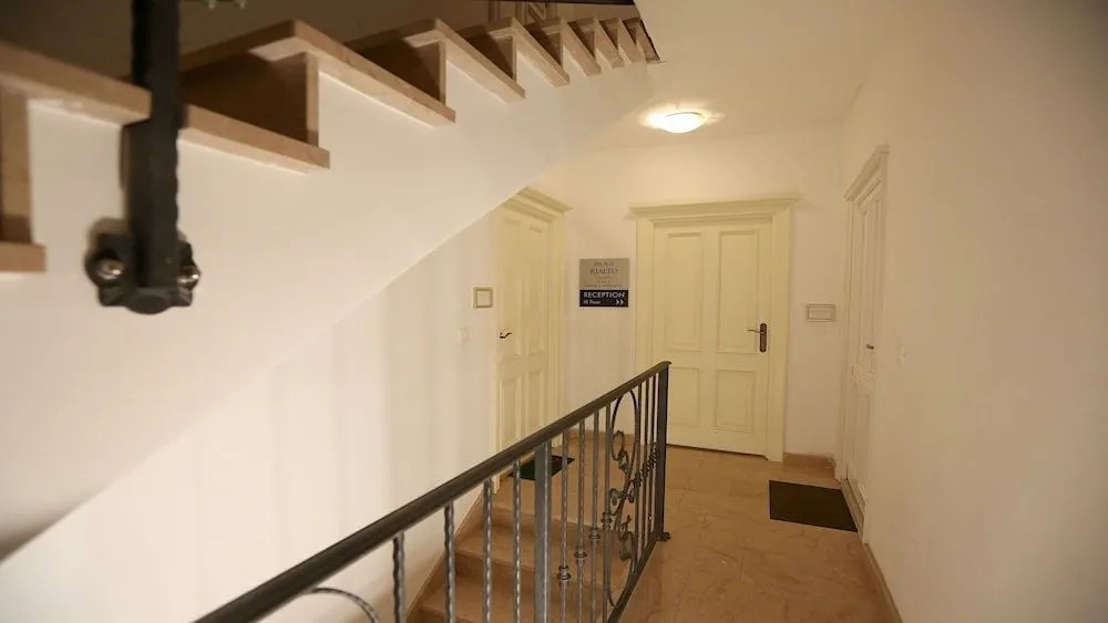 Rialto Luxury Apartment