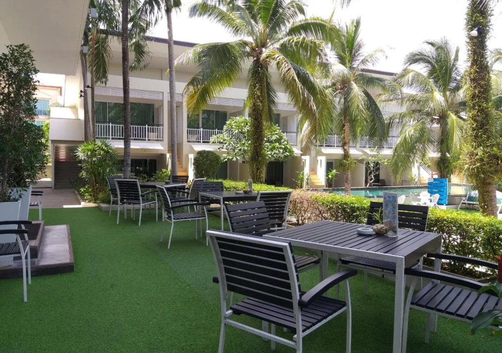 A2 Pool Resort, Phuket Town - scheduled shuttle to Phuket Old Town