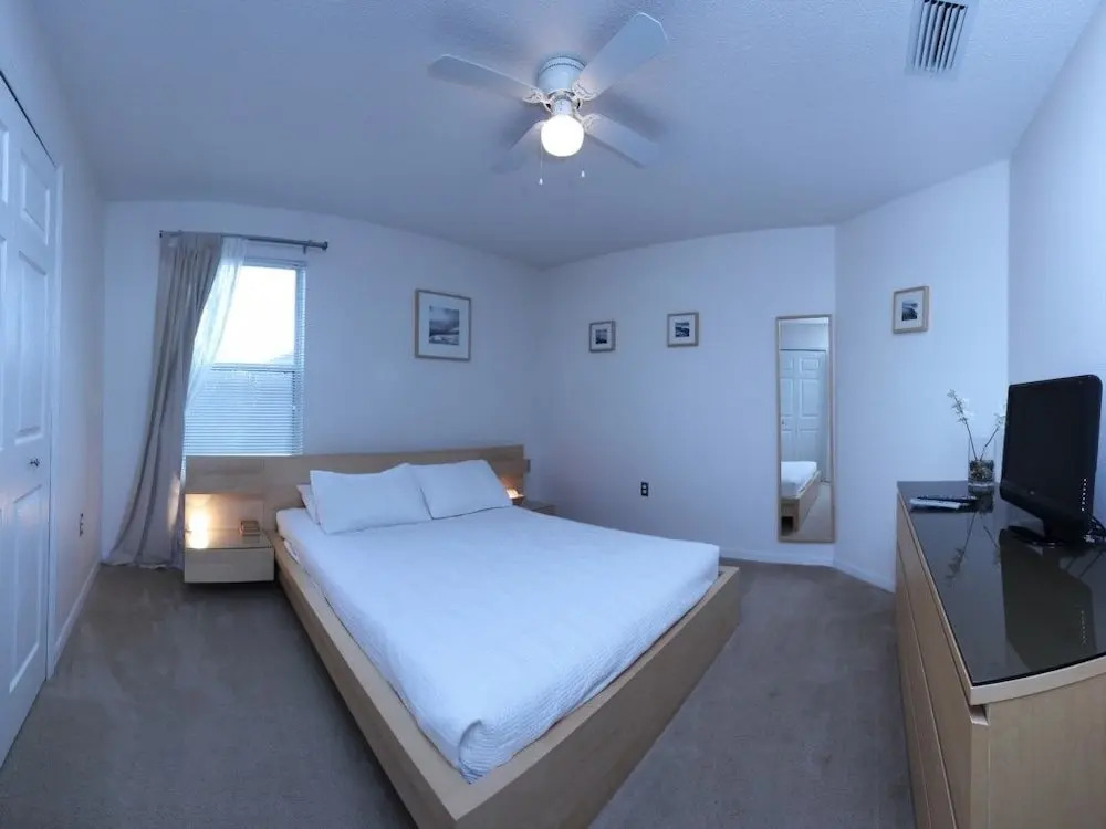 Lake Berkley Resort 1003 - Seven Bedroom Villa with Private Pool