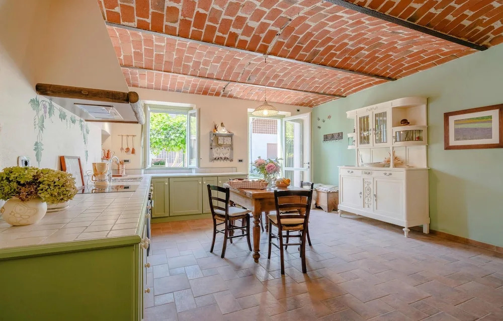 1 Bedroom Cozy Home In Ferrere